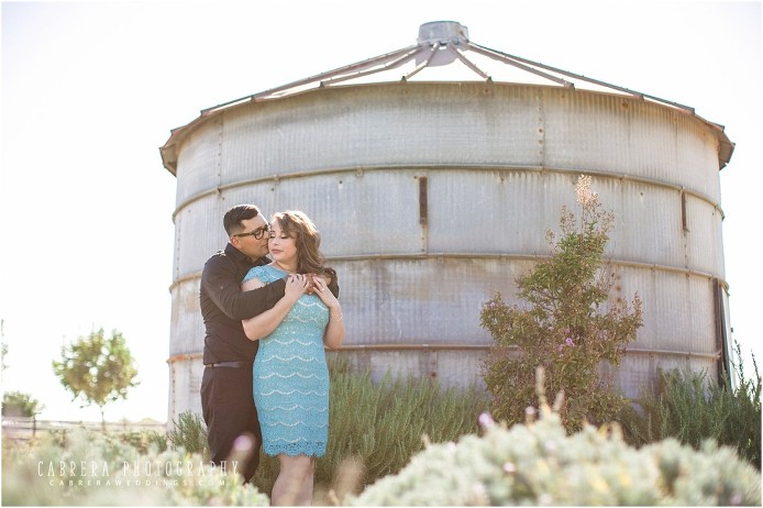 pageo_lavender_farms_engagement_photos_o+e_0001
