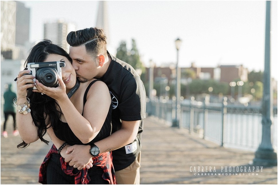 sf_engagement_photos_cabreraphotography_pier_legion_0013